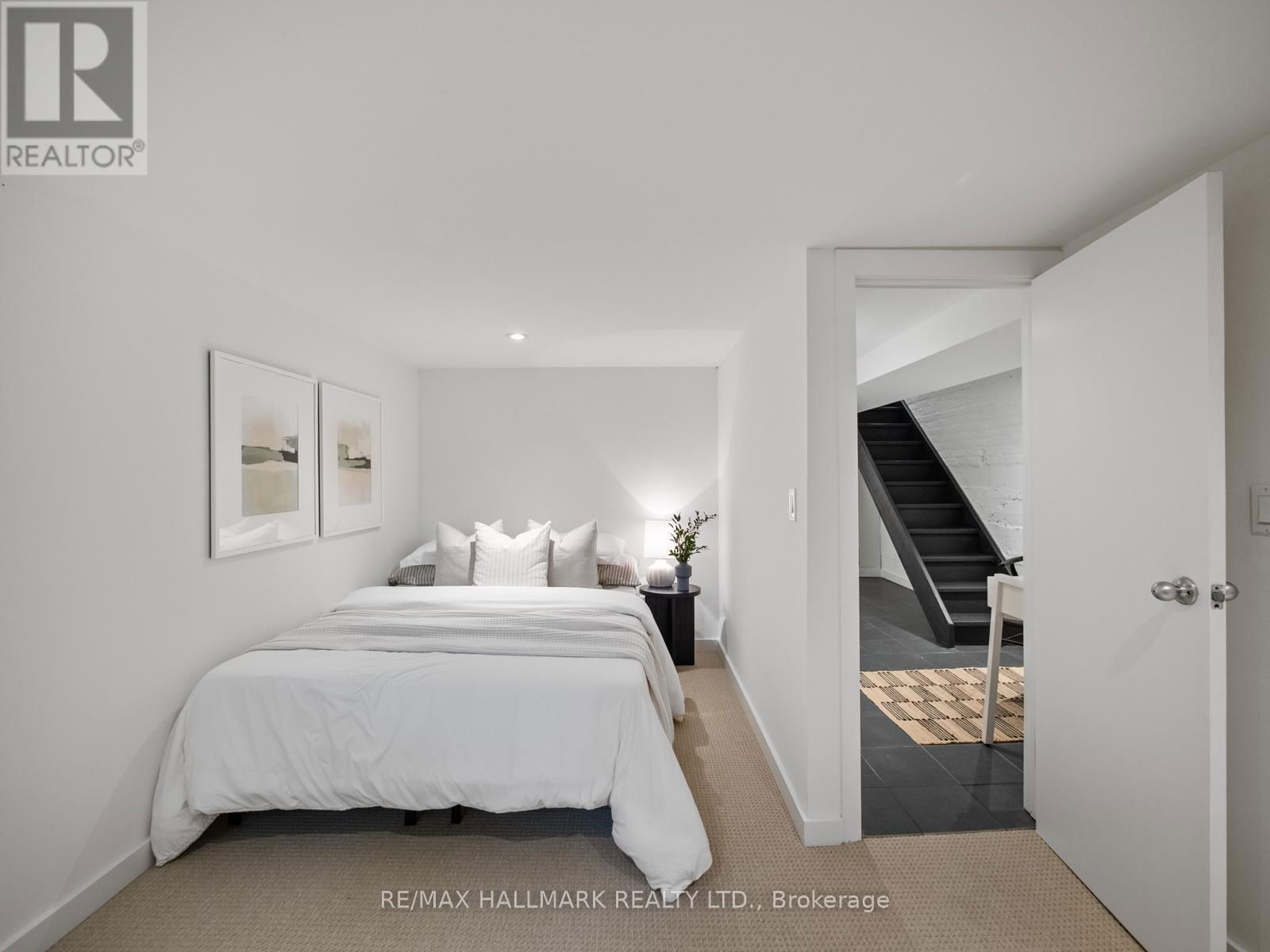 275 WITHROW AVENUE Image 33