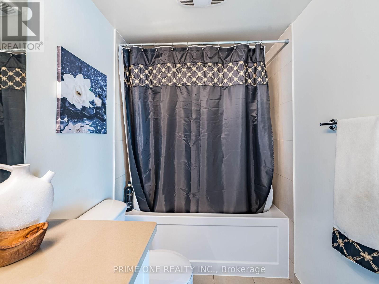 2902 - 88 GRANGEWAY AVENUE Image 34