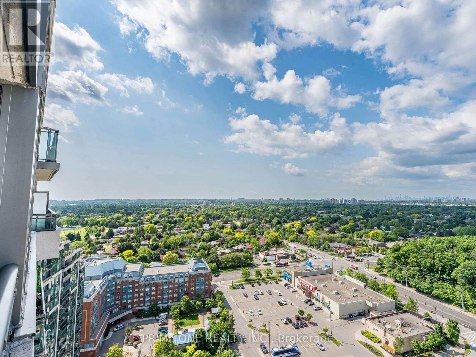 2902 - 88 GRANGEWAY AVENUE Image 39