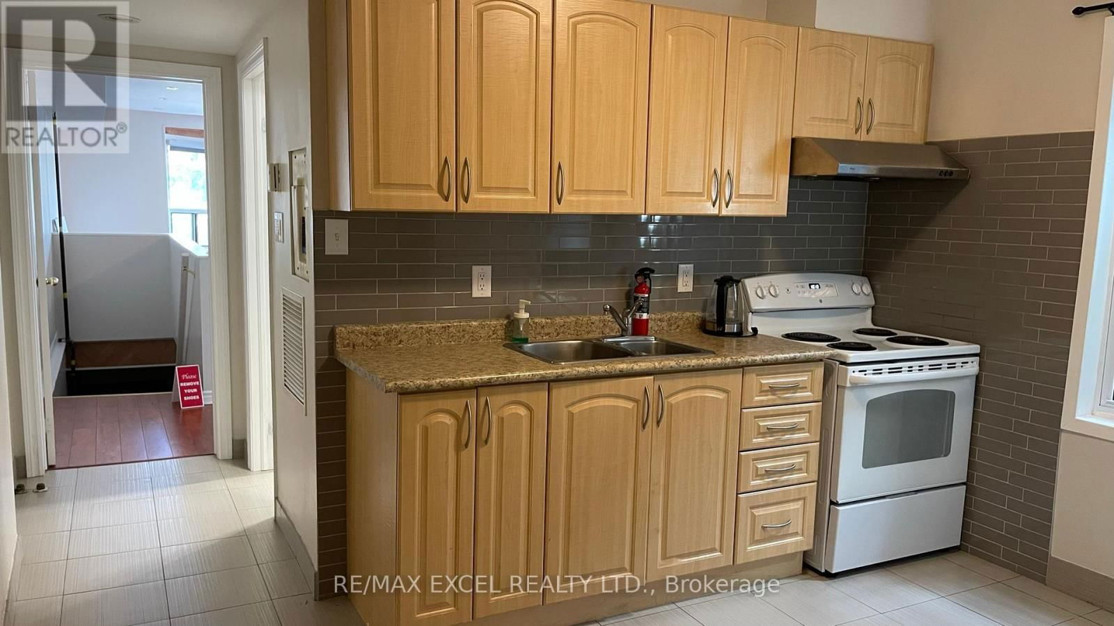 467 DANFORTH AVENUE Image 6