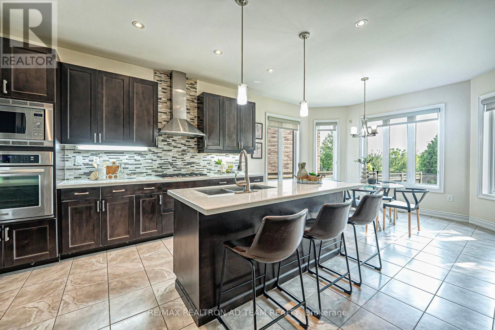 39 BEVERTON CRESCENT Image 11
