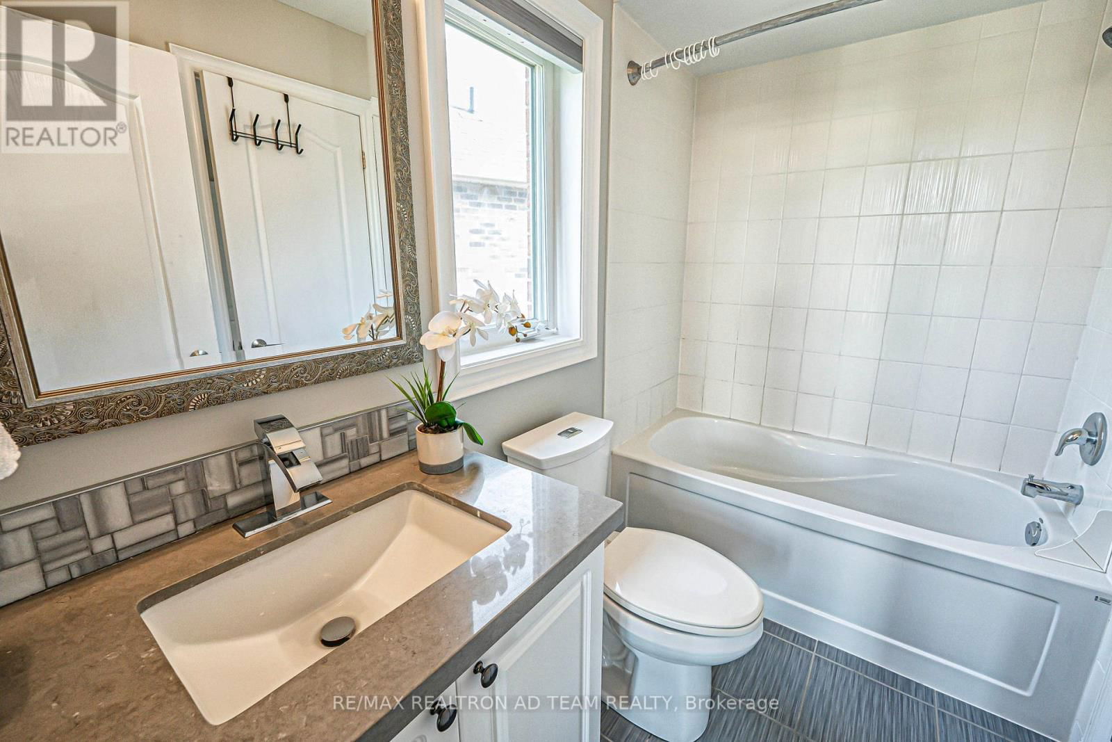 39 BEVERTON CRESCENT Image 27
