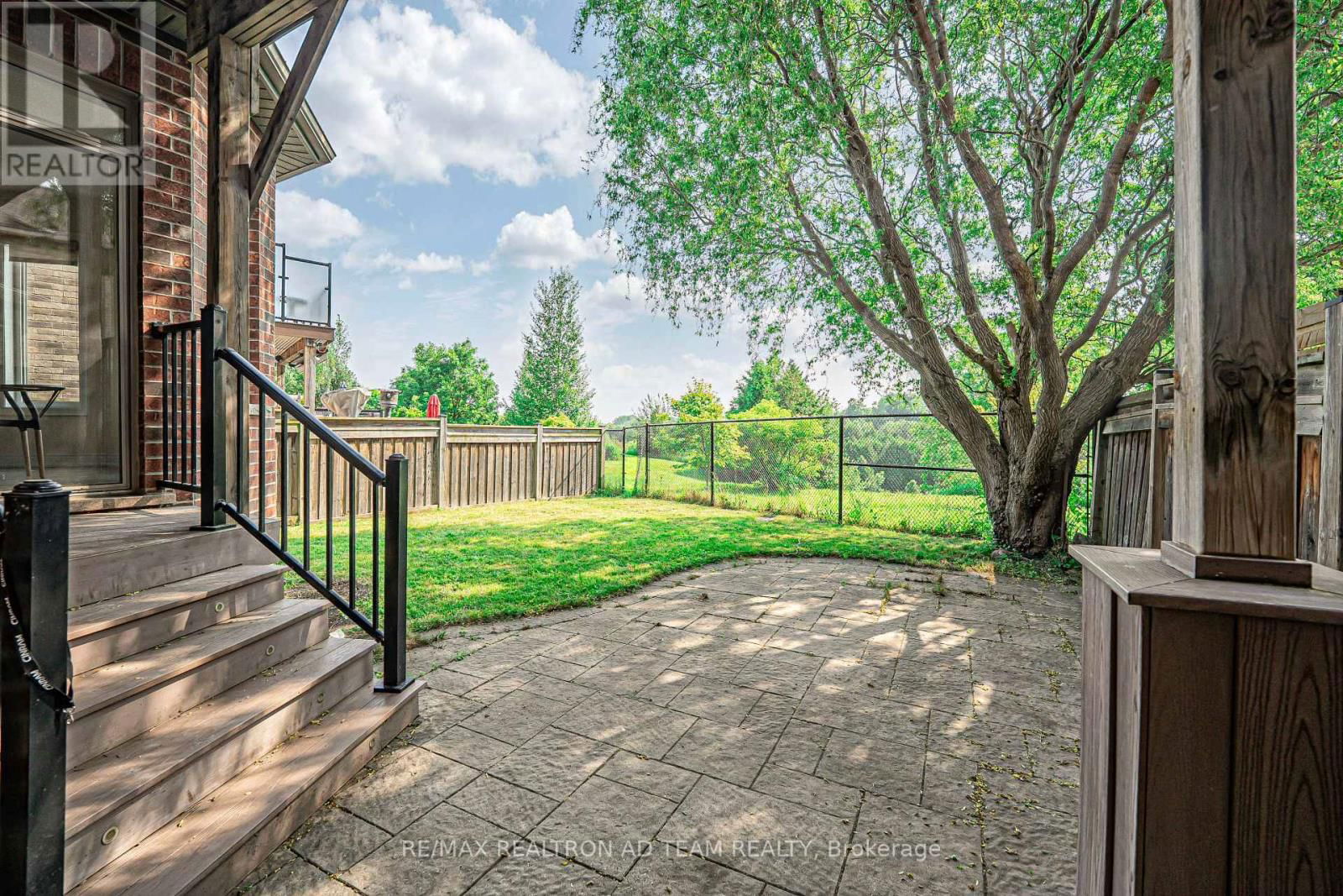 39 BEVERTON CRESCENT Image 34