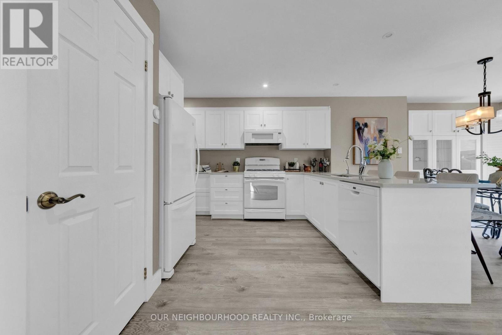 1 SYLVIA COURT Image 9