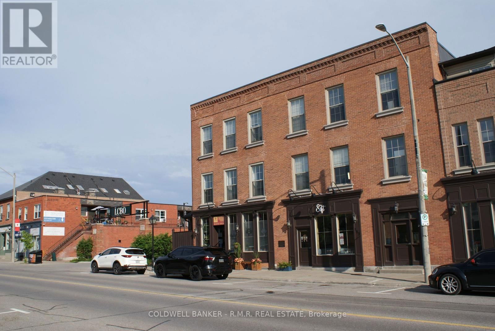 108 KING AVENUE WEST Image 16