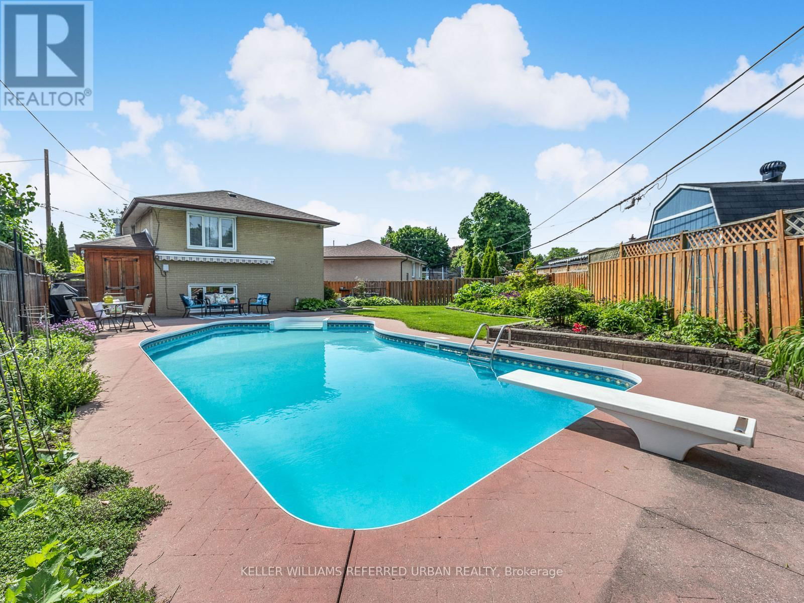 10 FROLICK CRESCENT Image 32