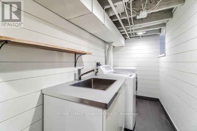 53 BROWNING AVENUE Image 18