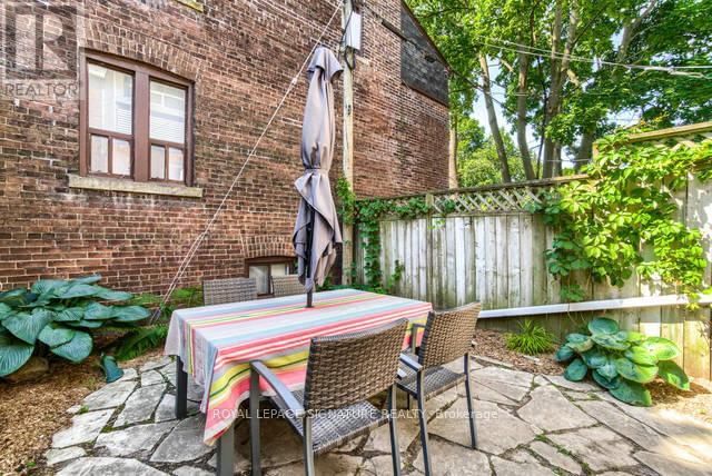 53 BROWNING AVENUE Image 19