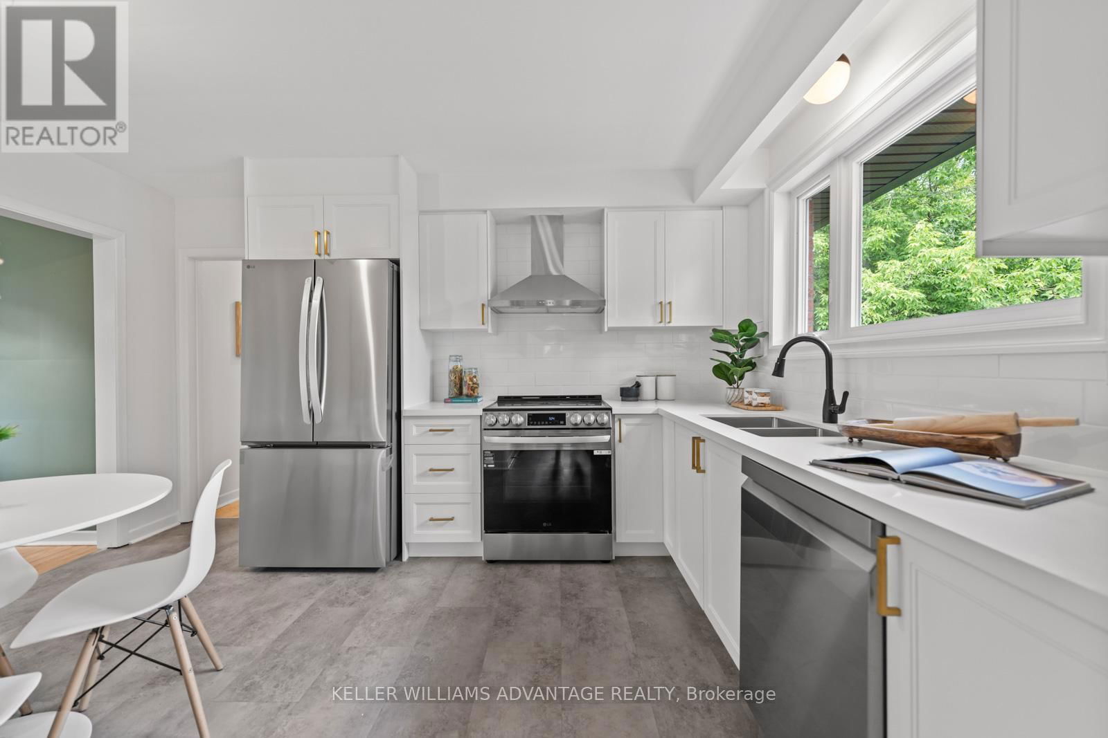 97 GRADWELL DRIVE Image 10