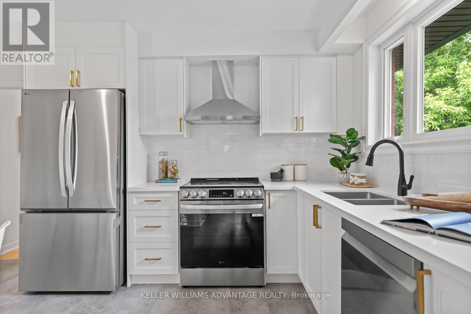 97 GRADWELL DRIVE Image 11