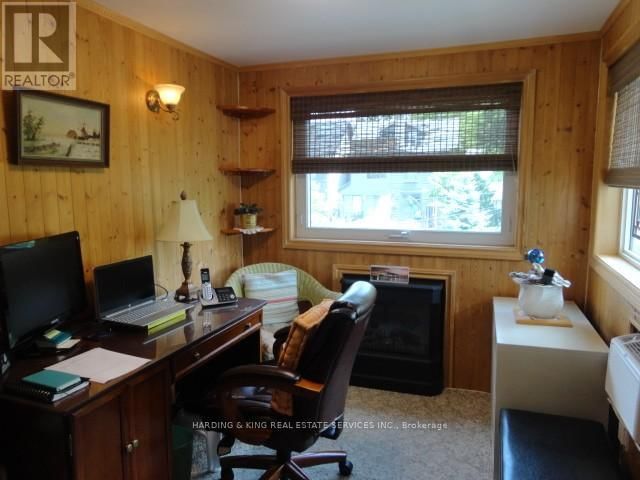 37 CONNAUGHT AVENUE Image 19