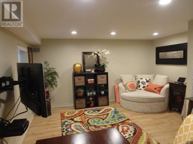 37 CONNAUGHT AVENUE Image 23