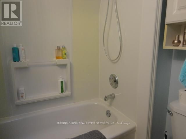 37 CONNAUGHT AVENUE Image 29