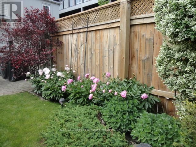 37 CONNAUGHT AVENUE Image 33