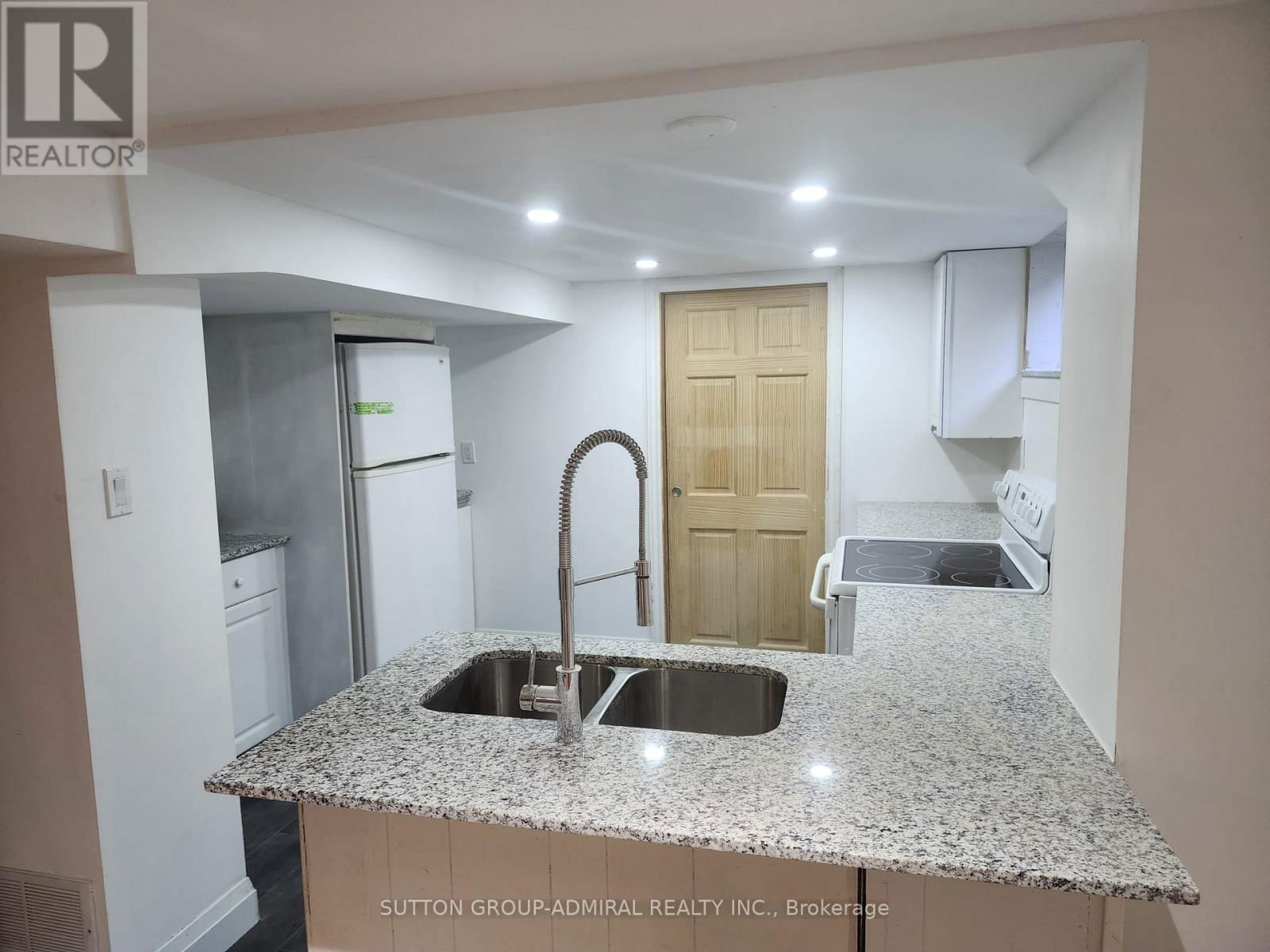602 DEAN AVENUE Image 6