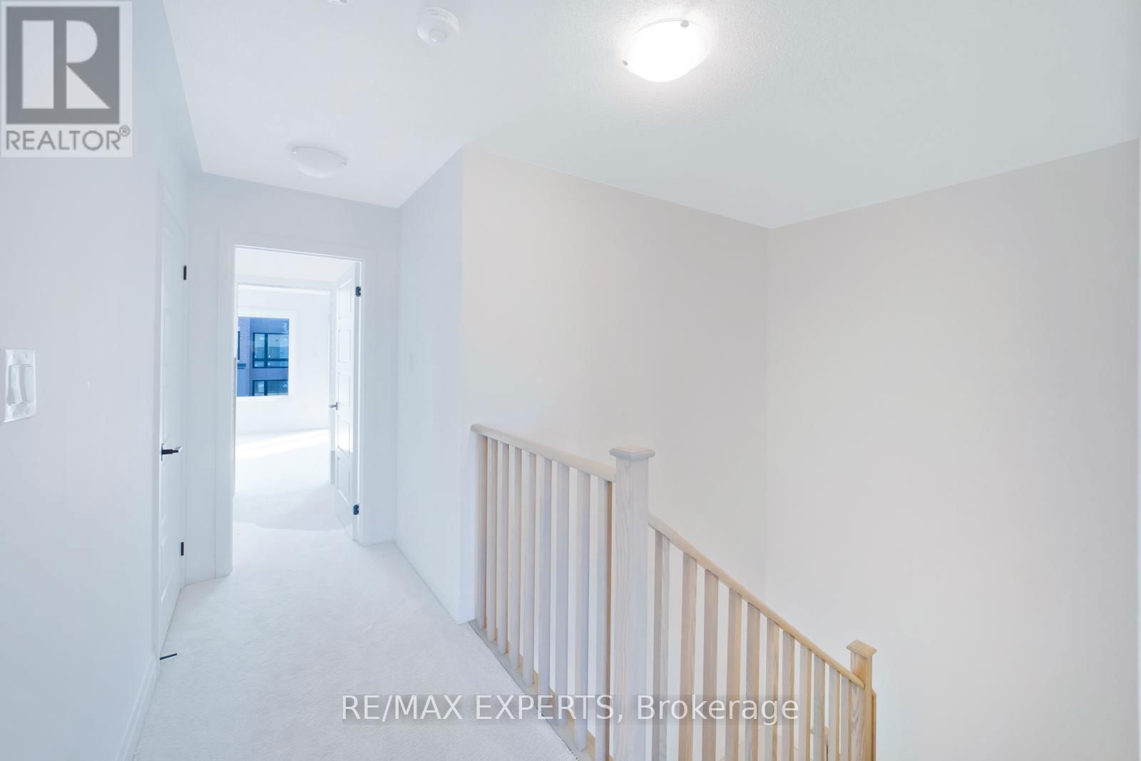 793 CONLIN ROAD EAST Image 14
