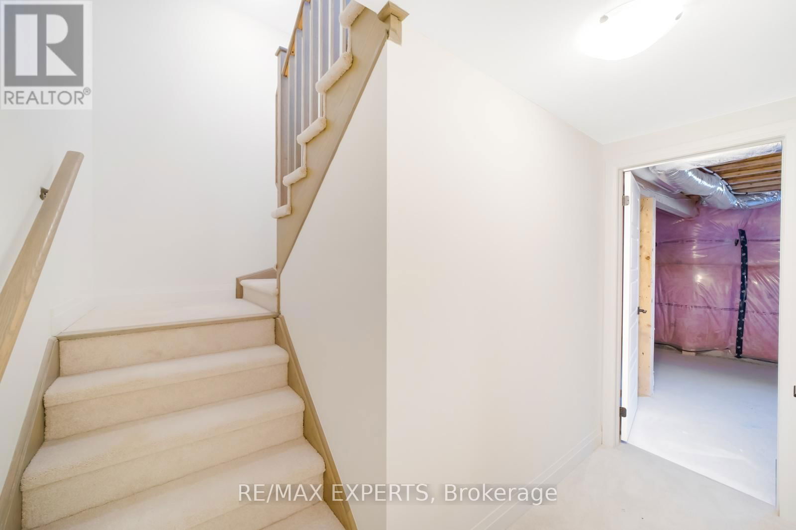 793 CONLIN ROAD EAST Image 28