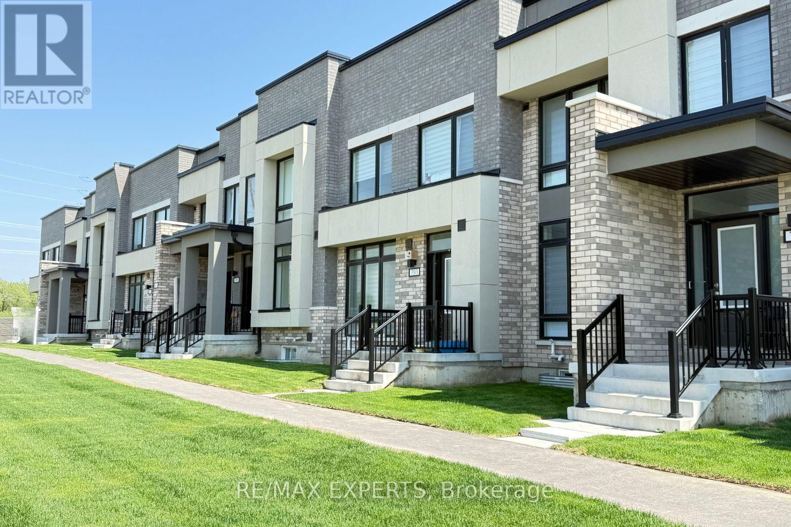 793 CONLIN ROAD EAST Image 3