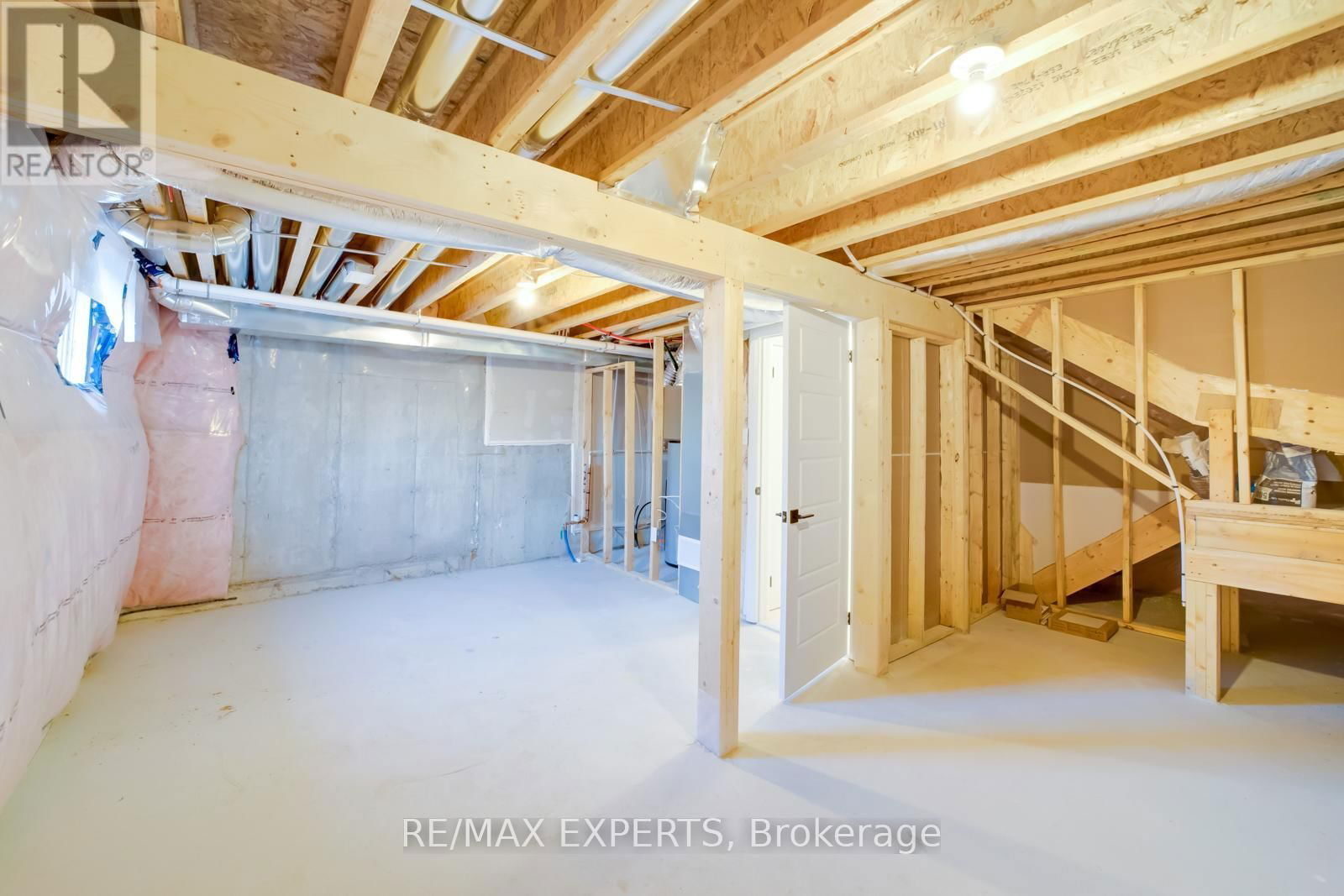 793 CONLIN ROAD EAST Image 30