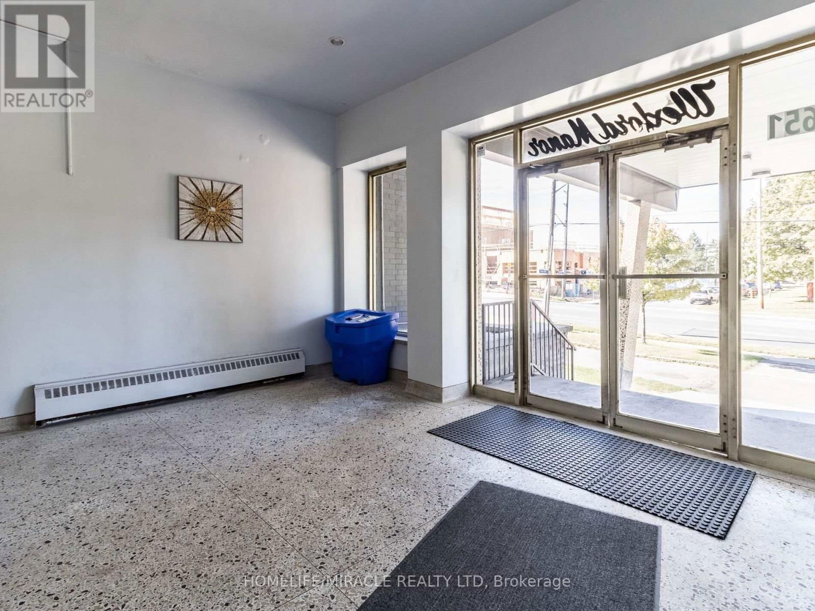 305 - 1651 VICTORIA PK AVENUE Image 28