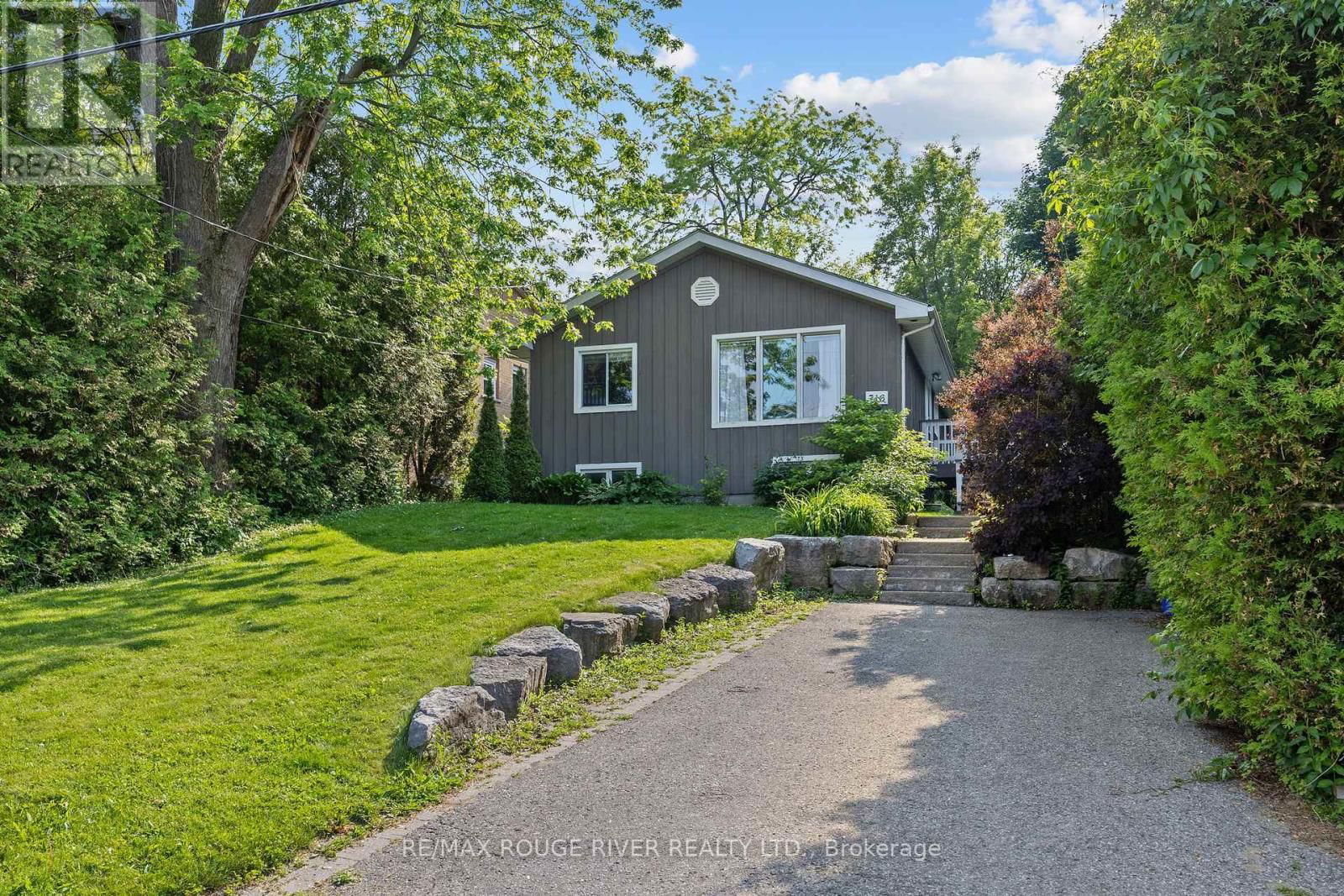 716 HILLCREST ROAD Image 1
