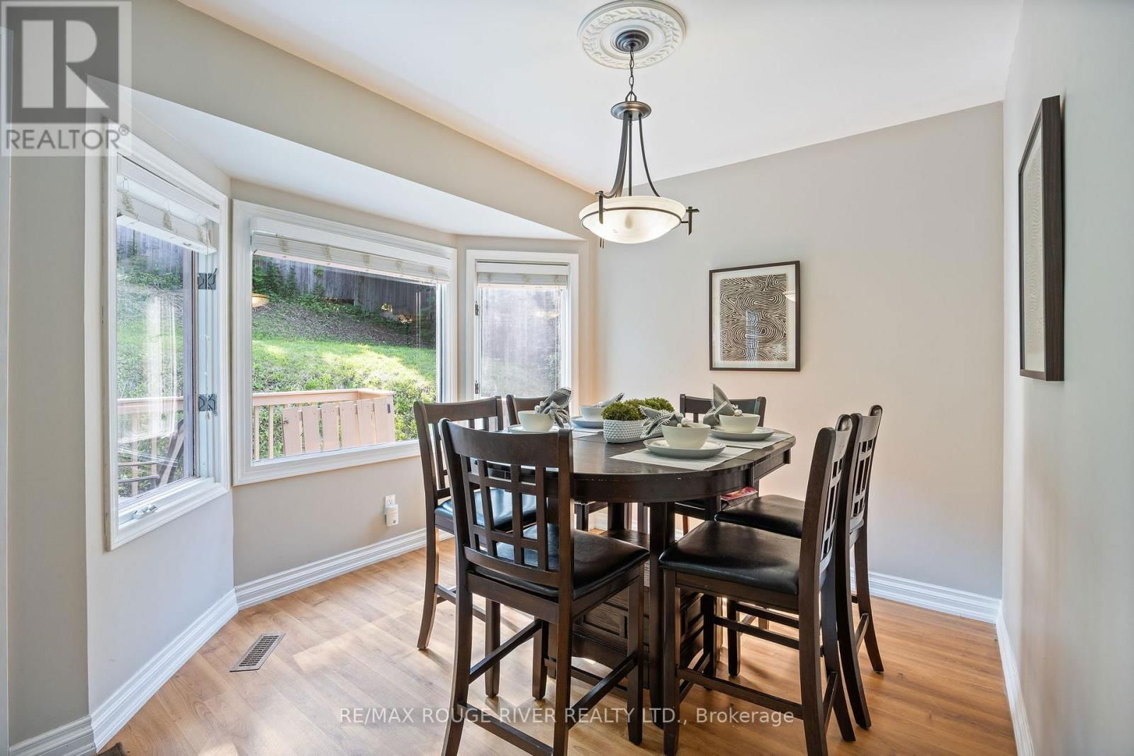 716 HILLCREST ROAD Image 16