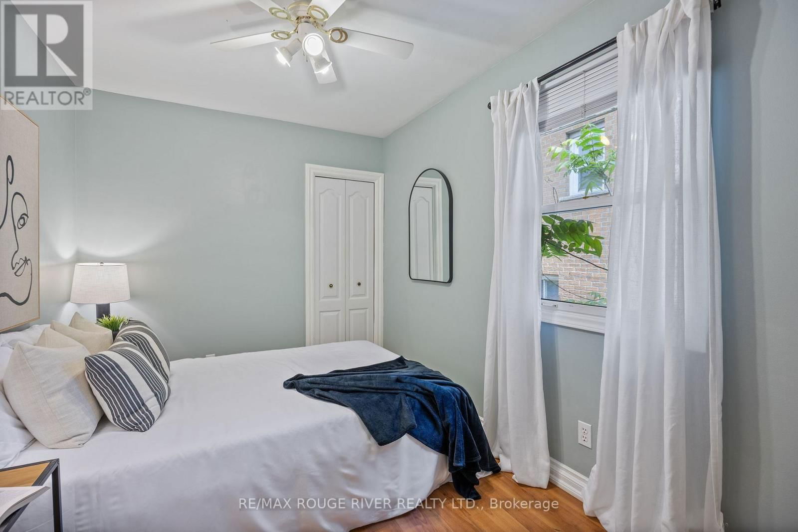 716 HILLCREST ROAD Image 17