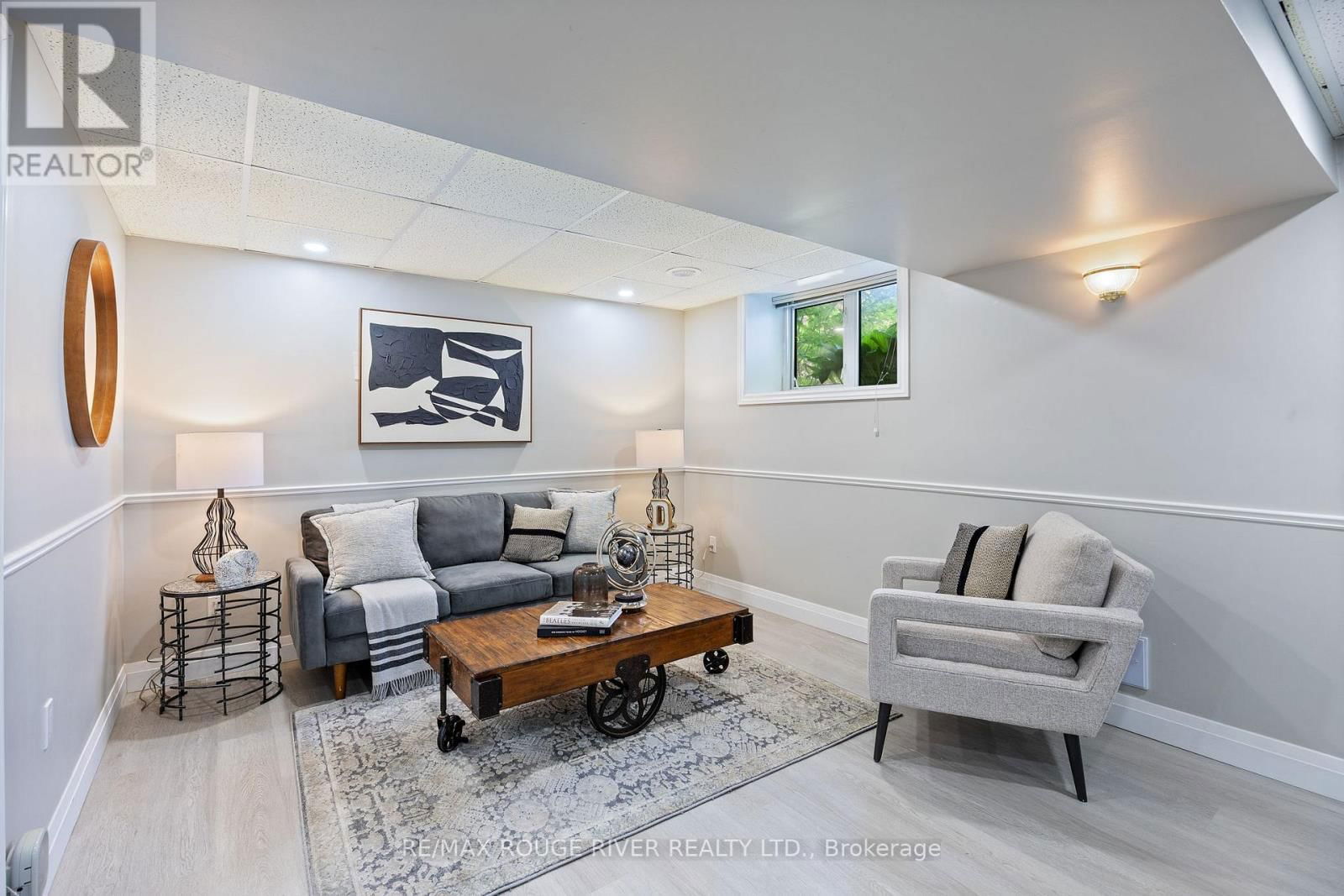 716 HILLCREST ROAD Image 26