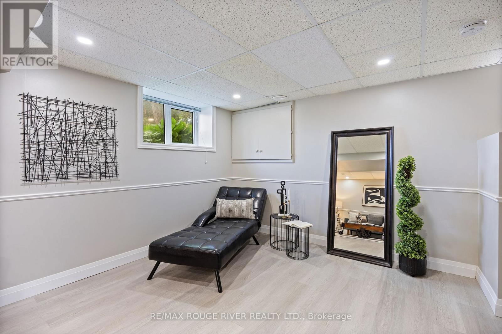 716 HILLCREST ROAD Image 27