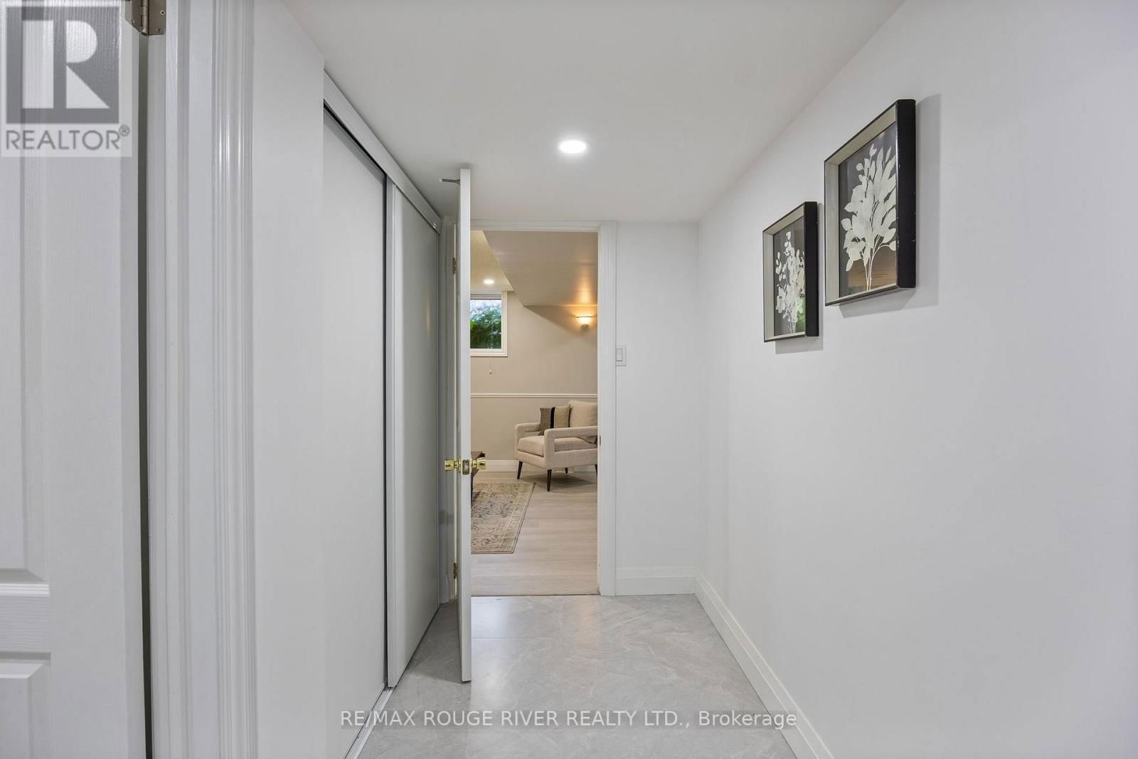 716 HILLCREST ROAD Image 29