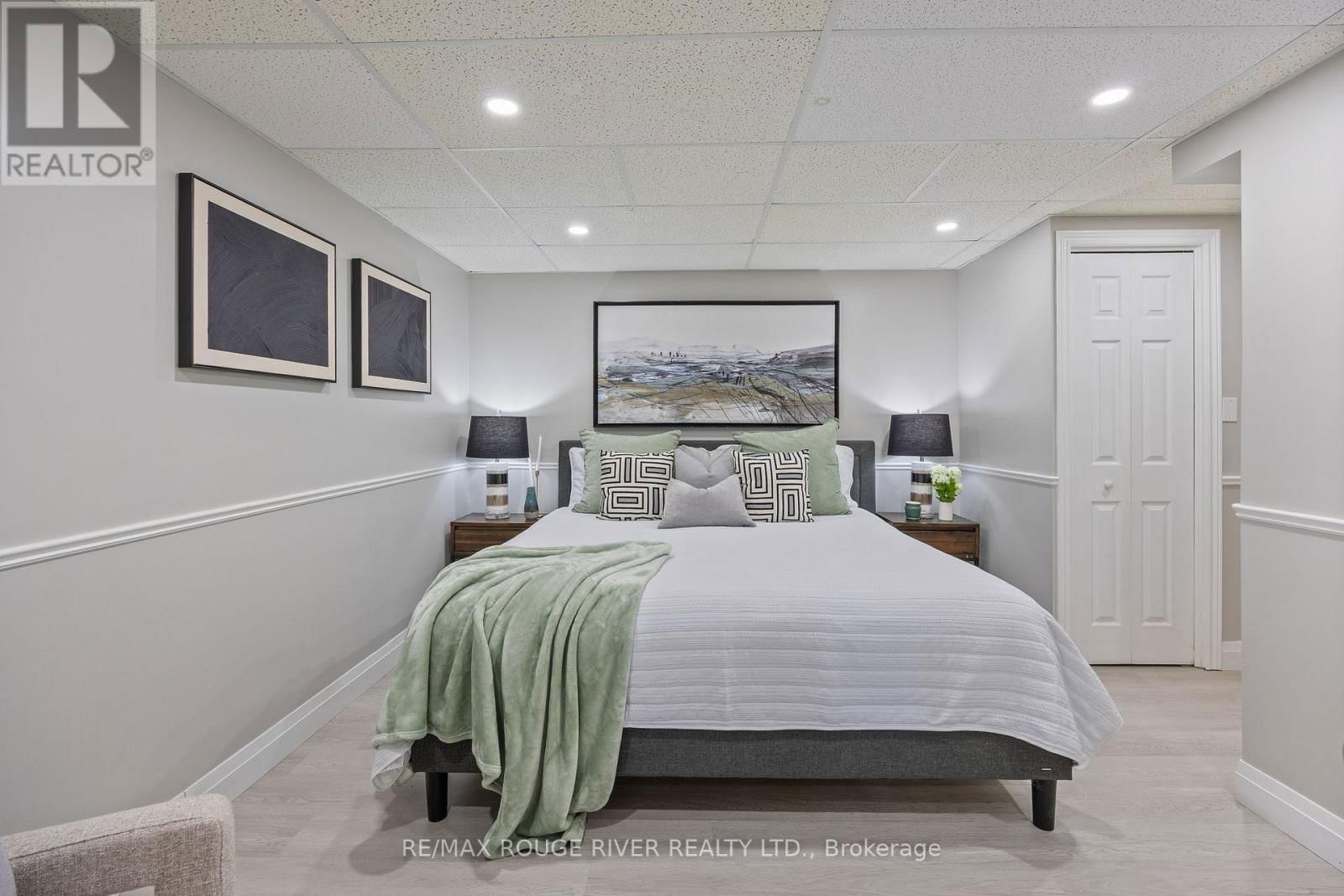 716 HILLCREST ROAD Image 34