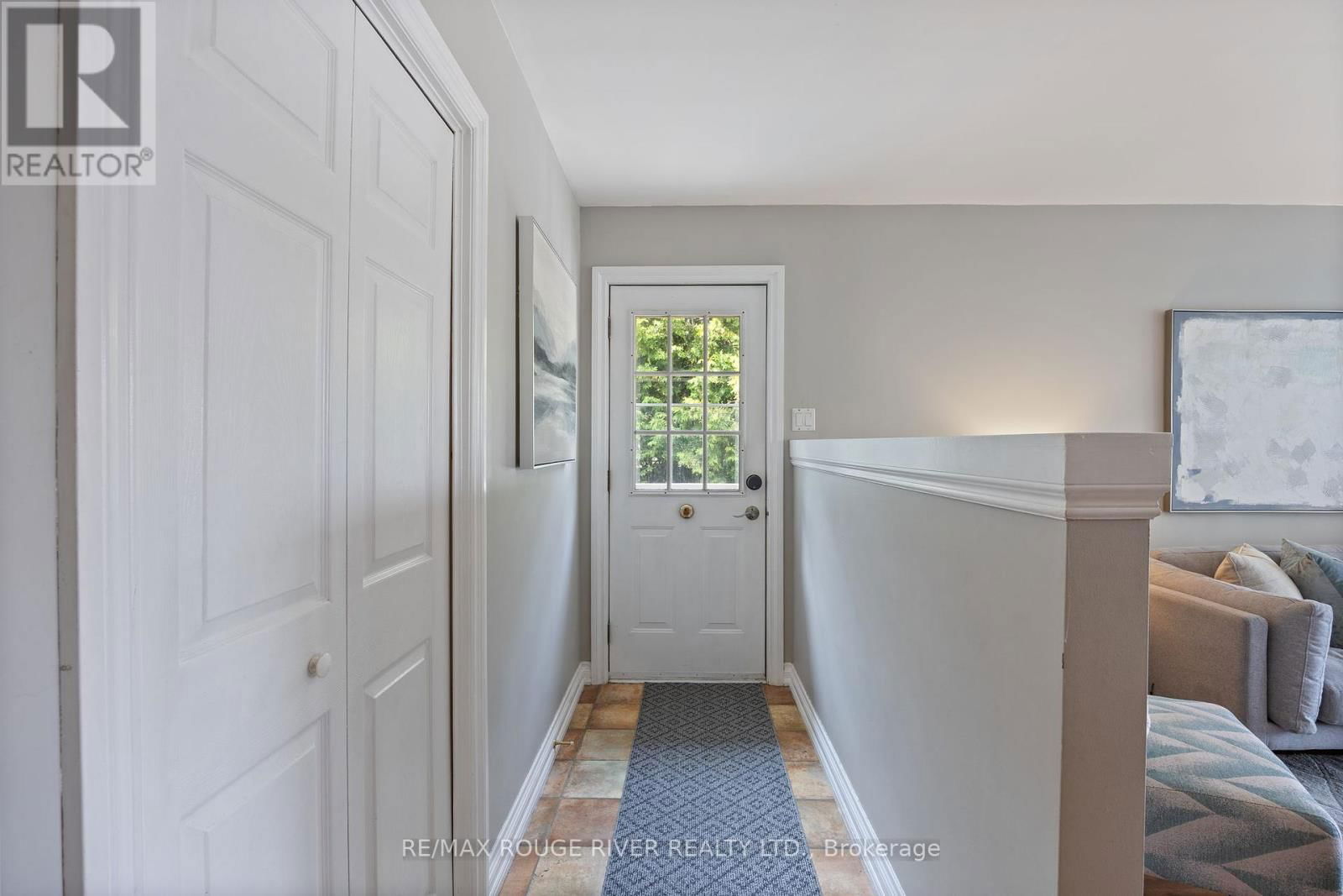 716 HILLCREST ROAD Image 6