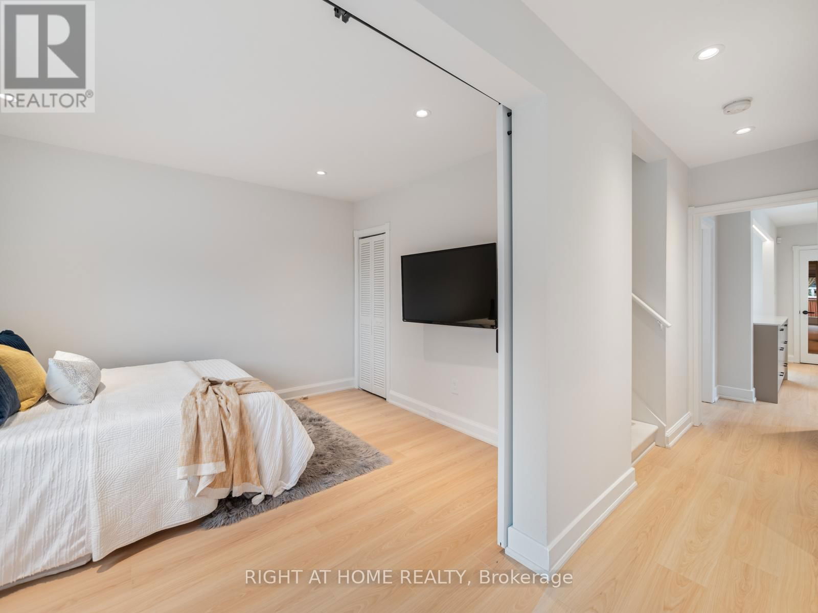 49 AMSTERDAM AVENUE Image 22