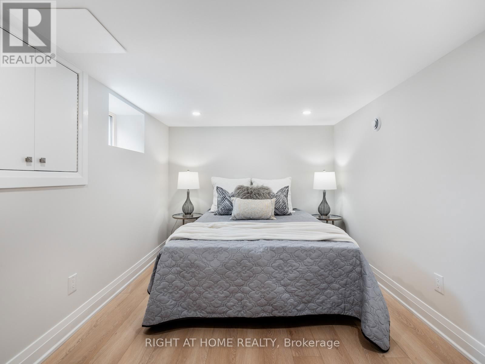 49 AMSTERDAM AVENUE Image 38