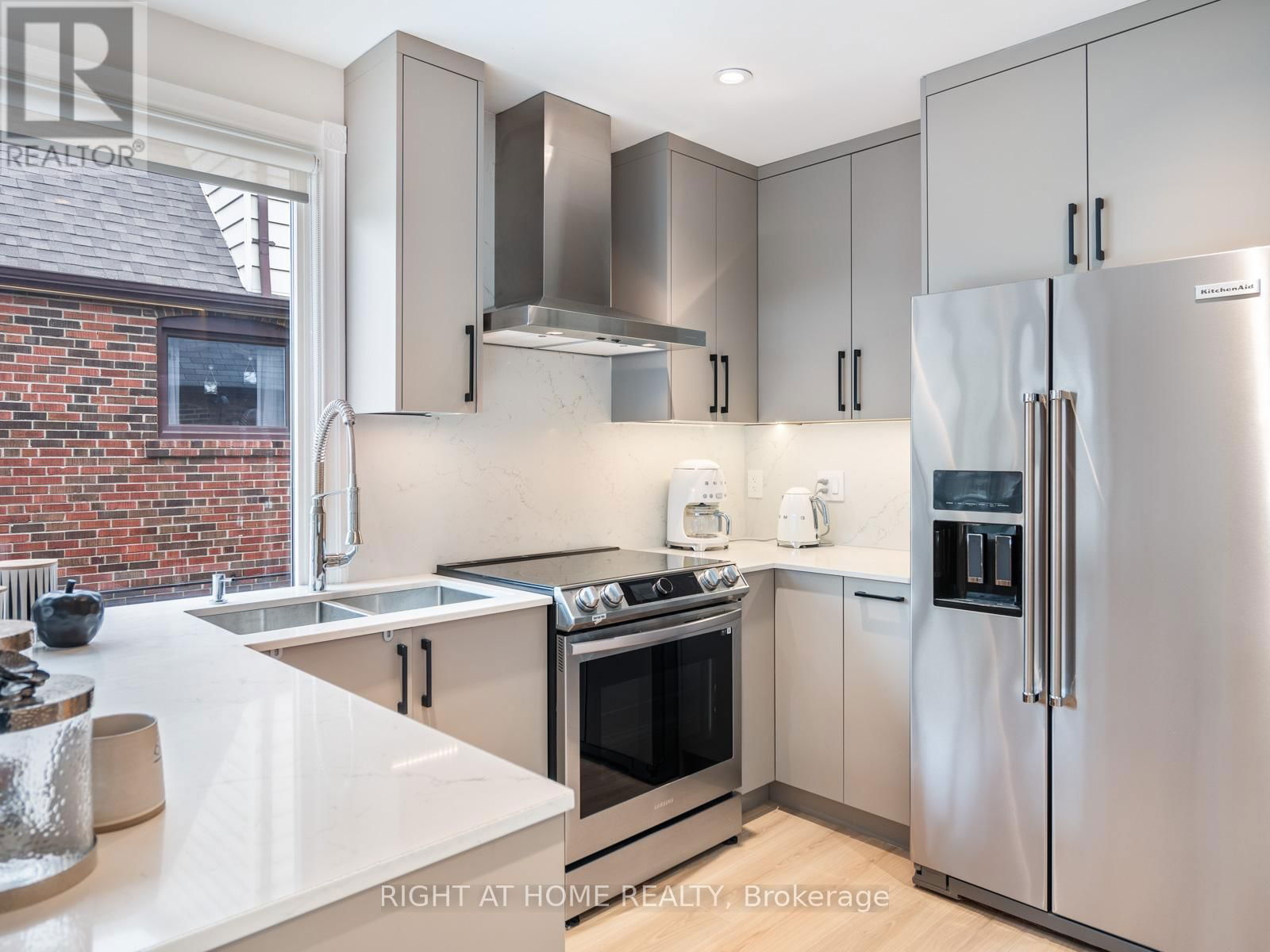 49 AMSTERDAM AVENUE Image 4