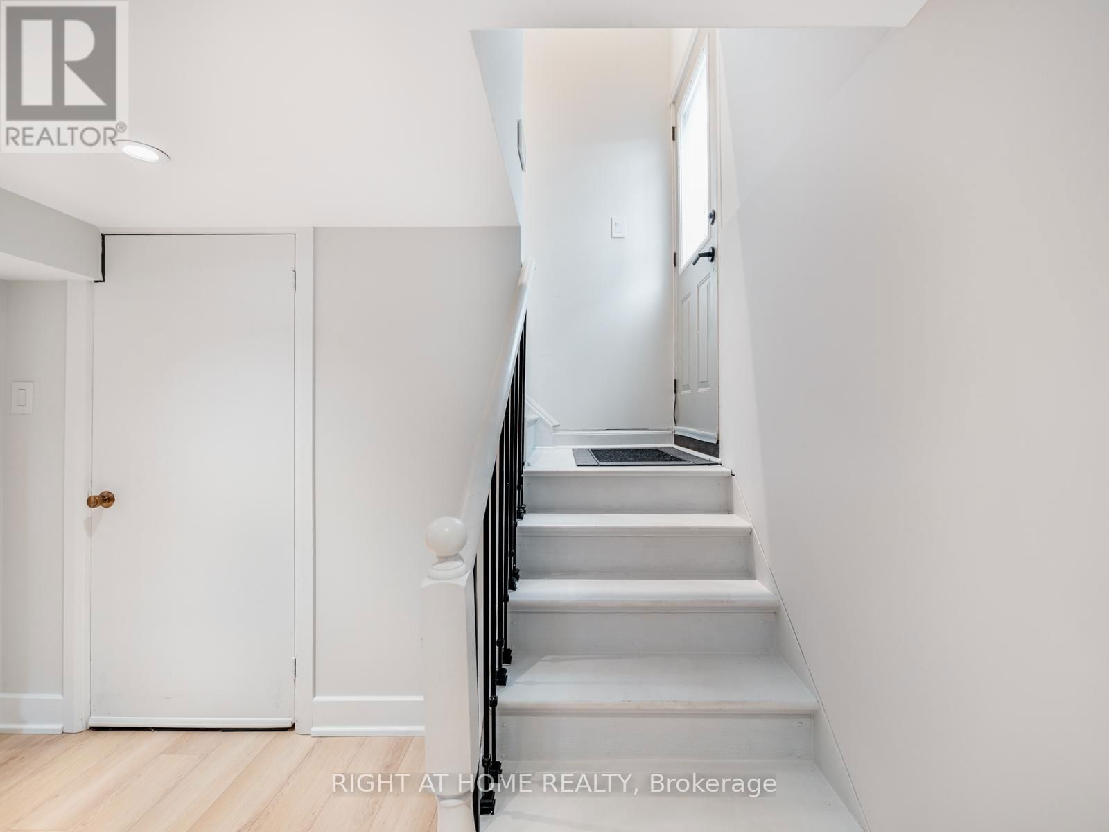 49 AMSTERDAM AVENUE Image 40