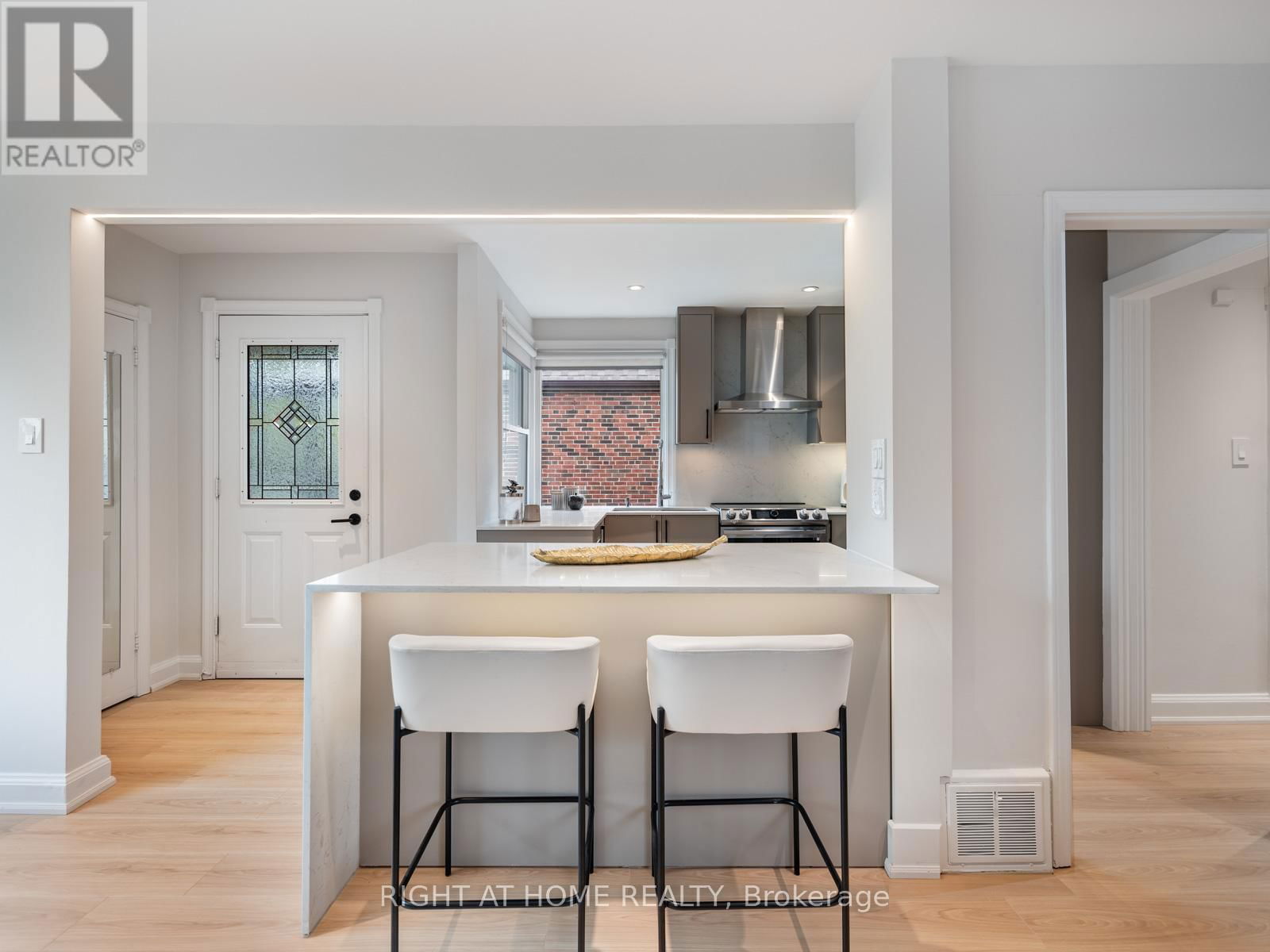 49 AMSTERDAM AVENUE Image 5