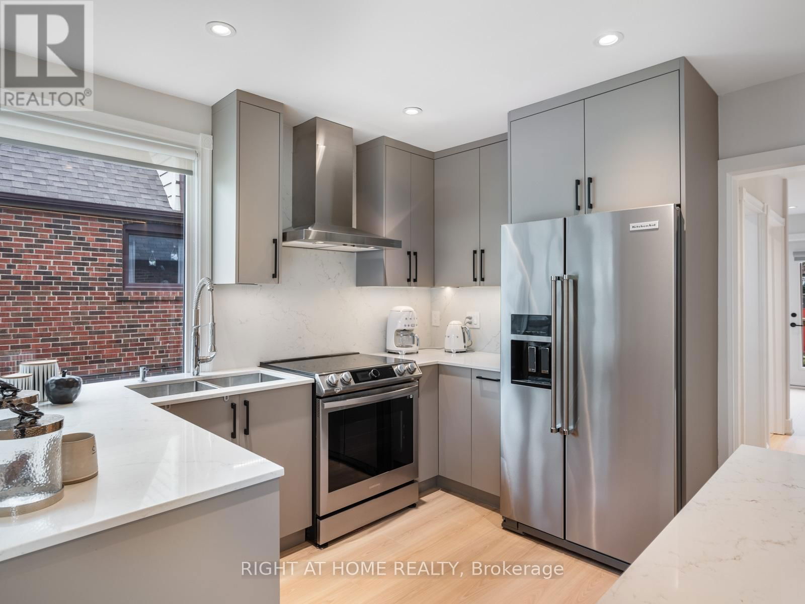 49 AMSTERDAM AVENUE Image 6