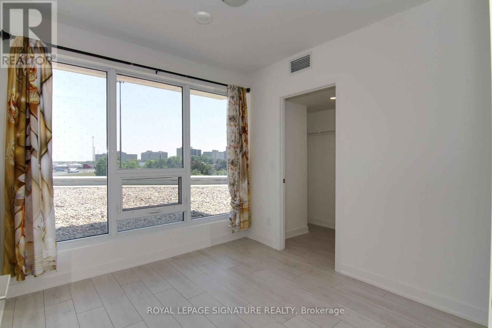 322 - 2033 KENNEDY ROAD Image 10
