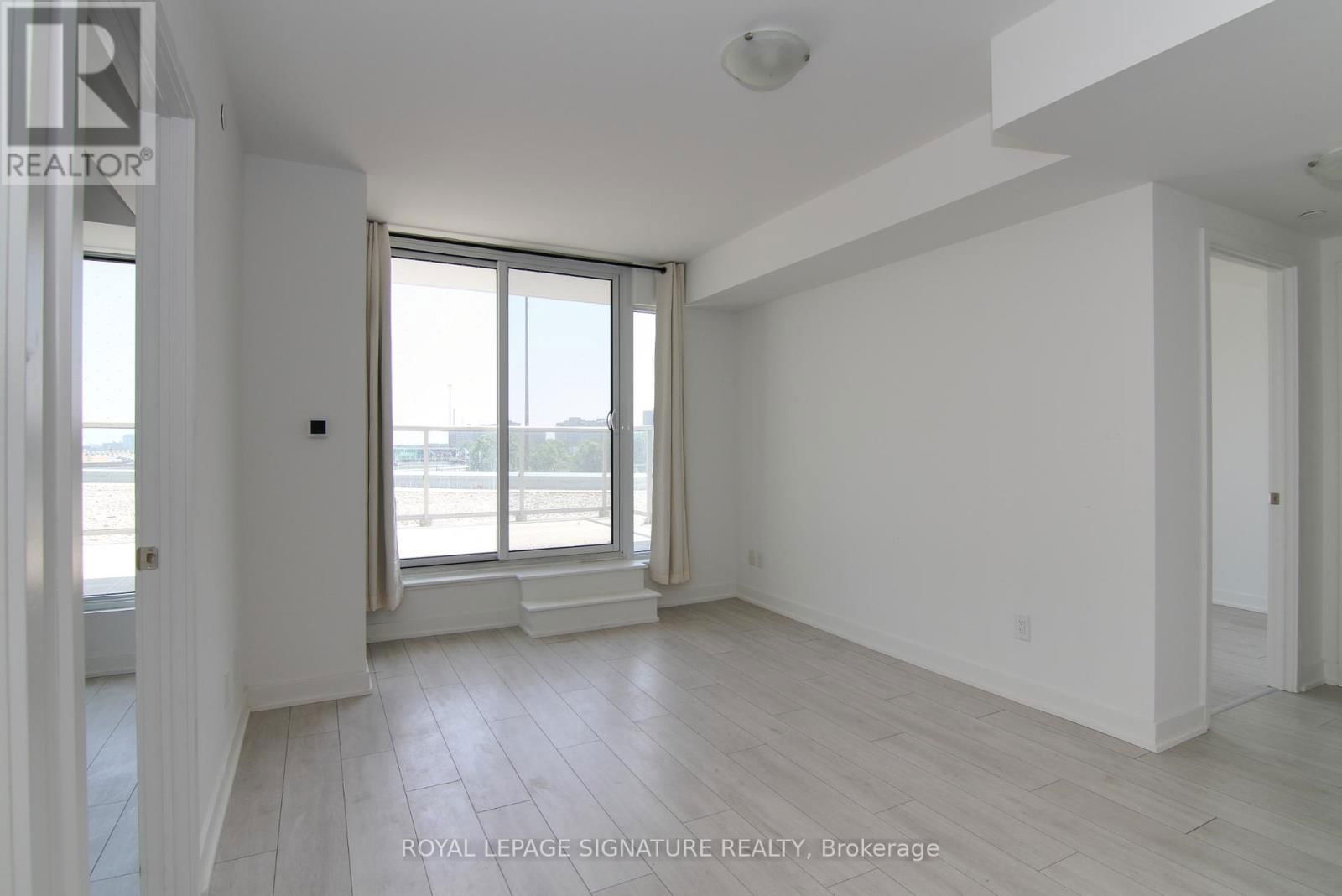 322 - 2033 KENNEDY ROAD Image 6
