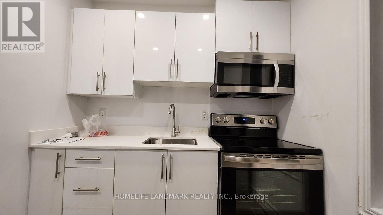3 - 325 SIMCOE STREET SOUTH Image 6