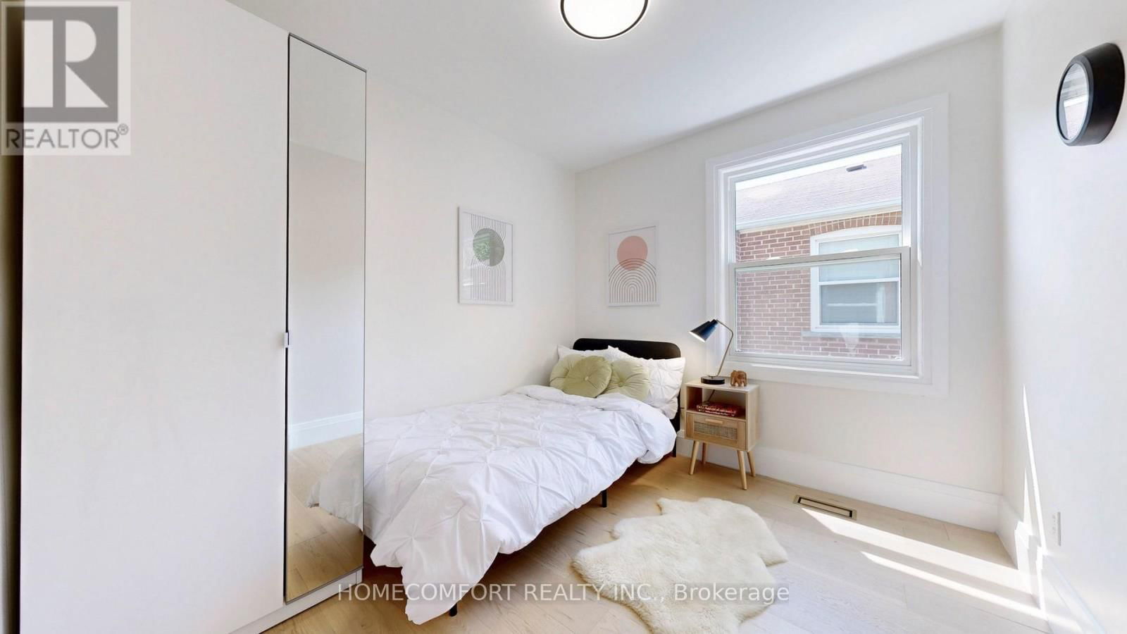 34 CROSLAND DRIVE Image 19