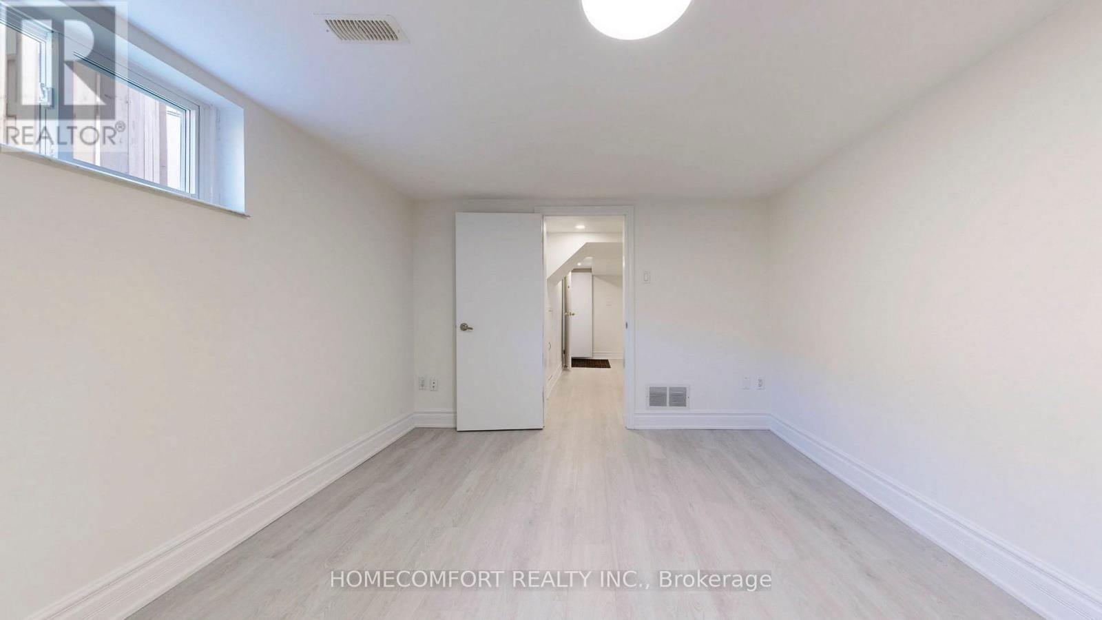 34 CROSLAND DRIVE Image 31