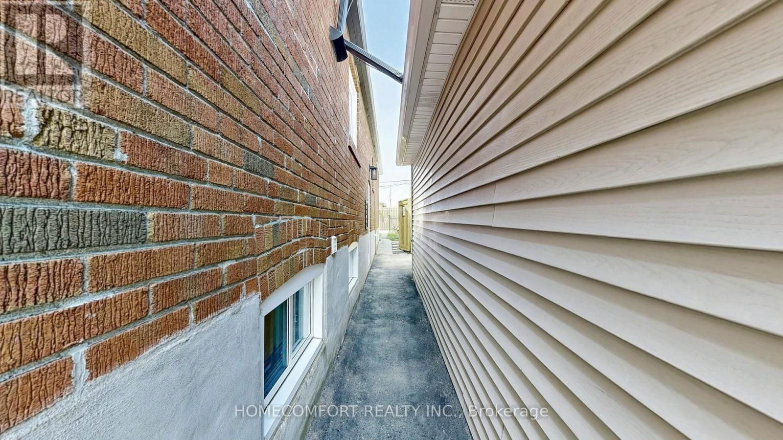 34 CROSLAND DRIVE Image 36