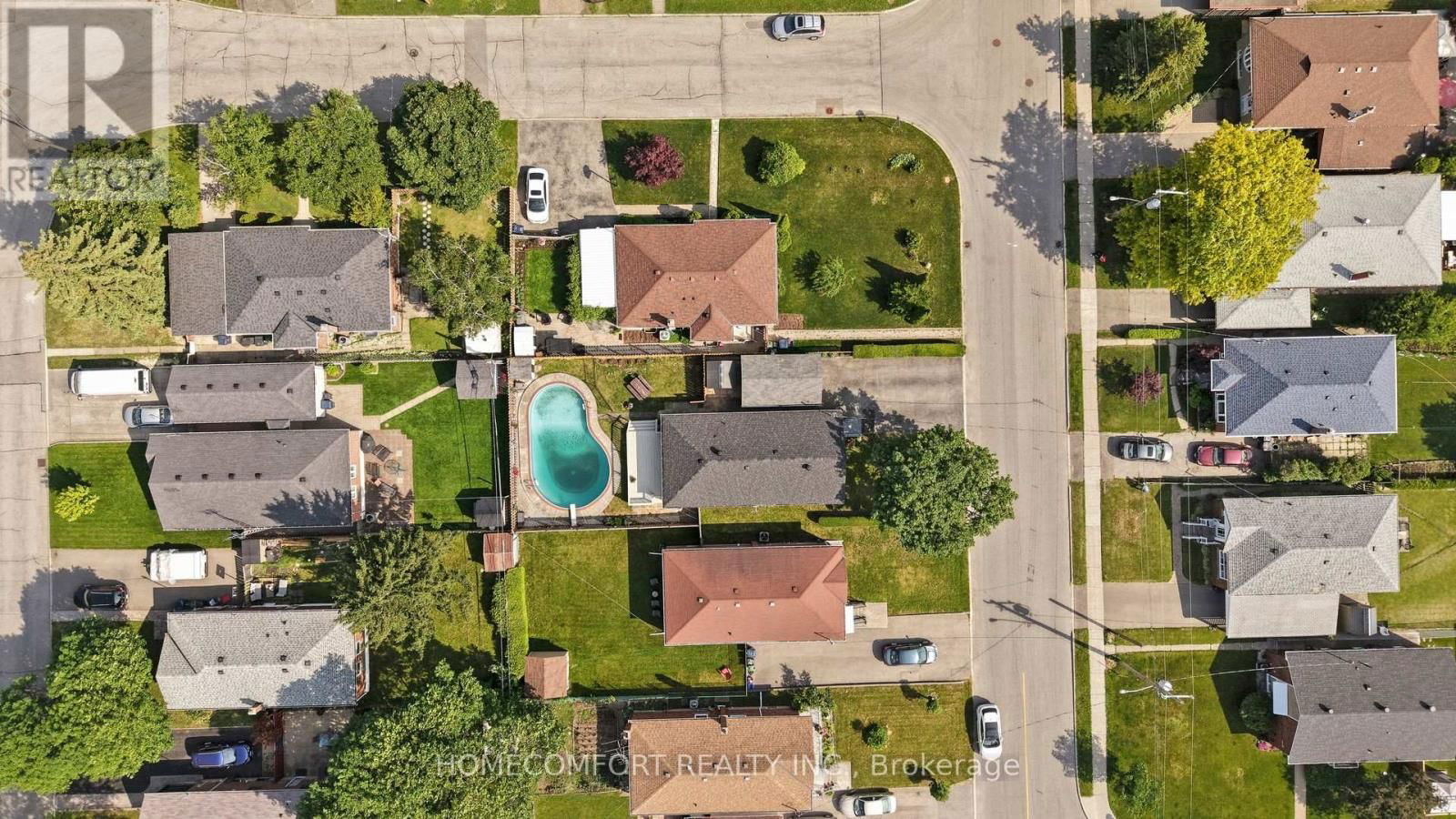 34 CROSLAND DRIVE Image 42