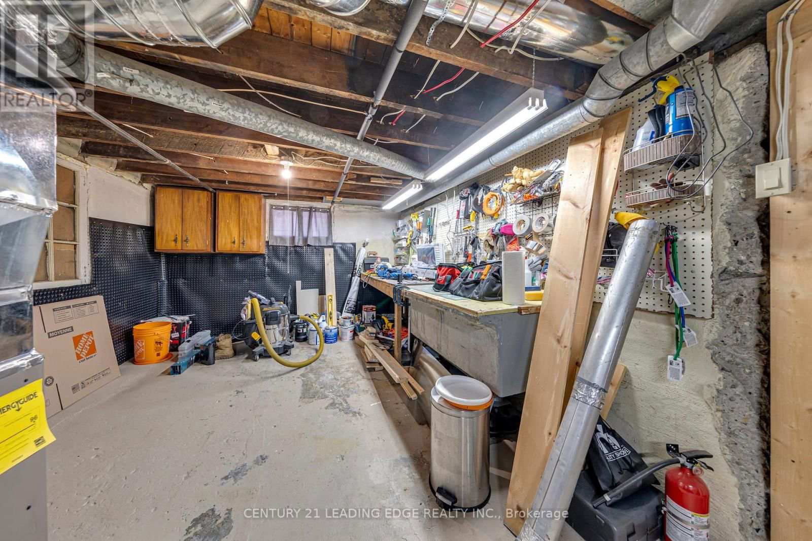 75 OSHAWA BOULEVARD NORTH Image 33