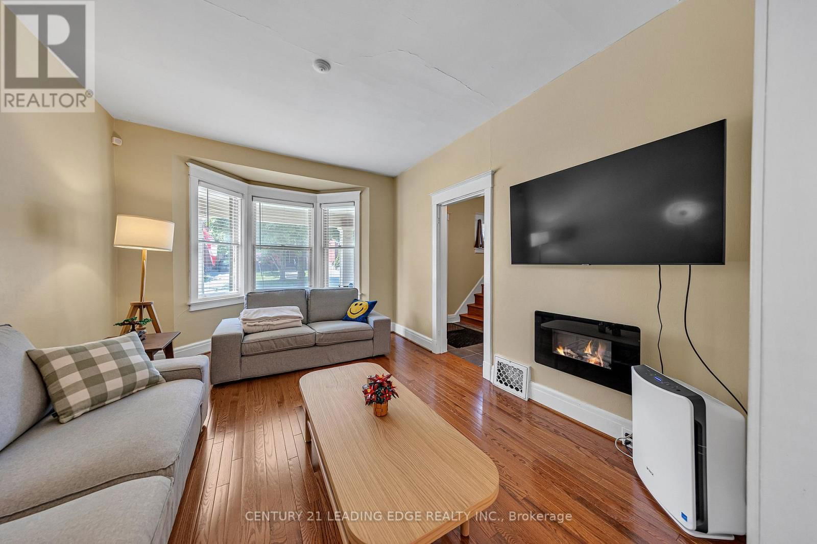 75 OSHAWA BOULEVARD NORTH Image 4