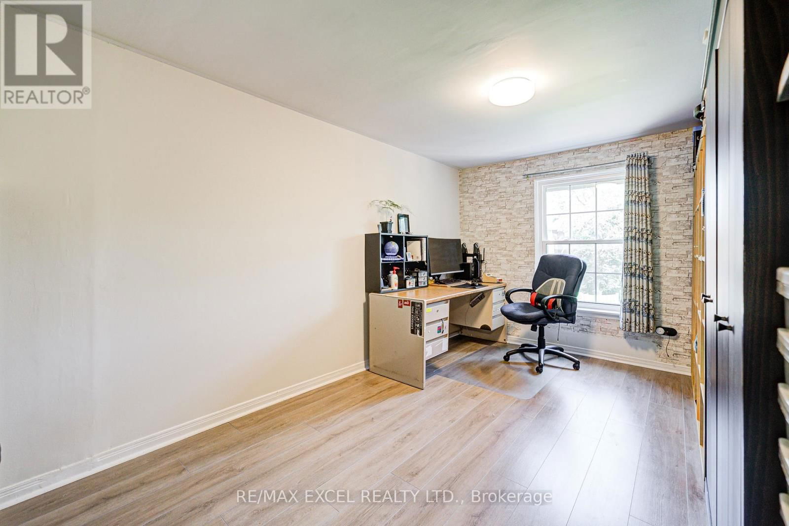 1 - 20 CROCKAMHILL DRIVE Image 25