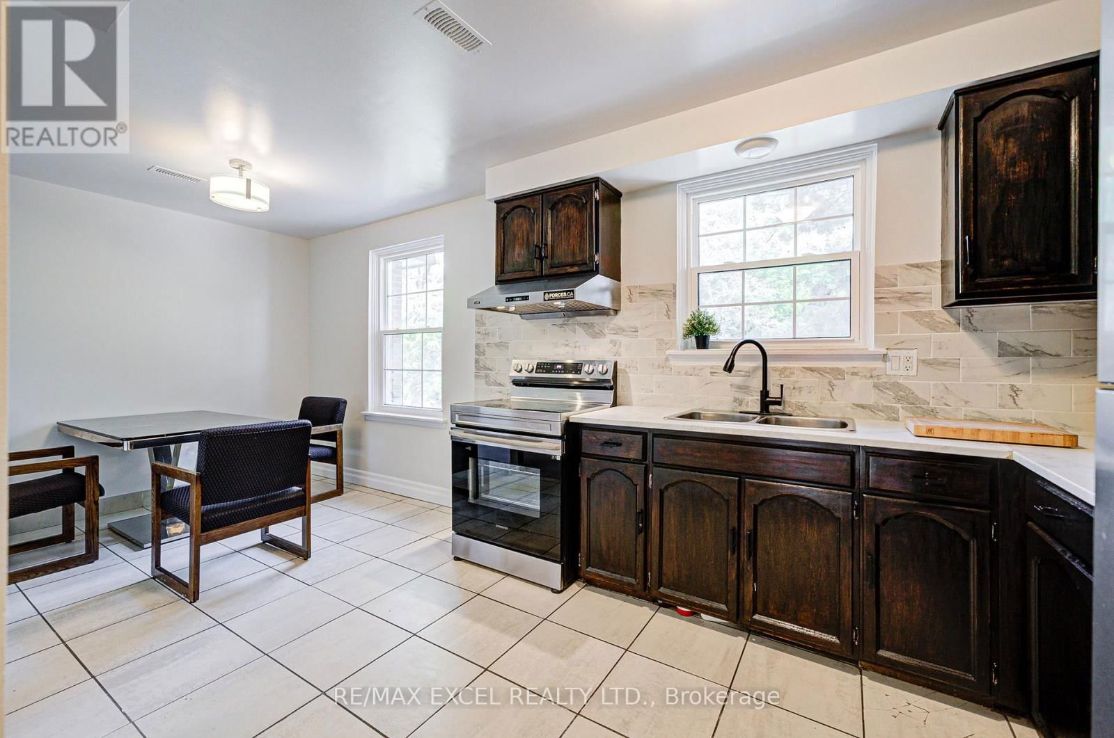 1 - 20 CROCKAMHILL DRIVE Image 9