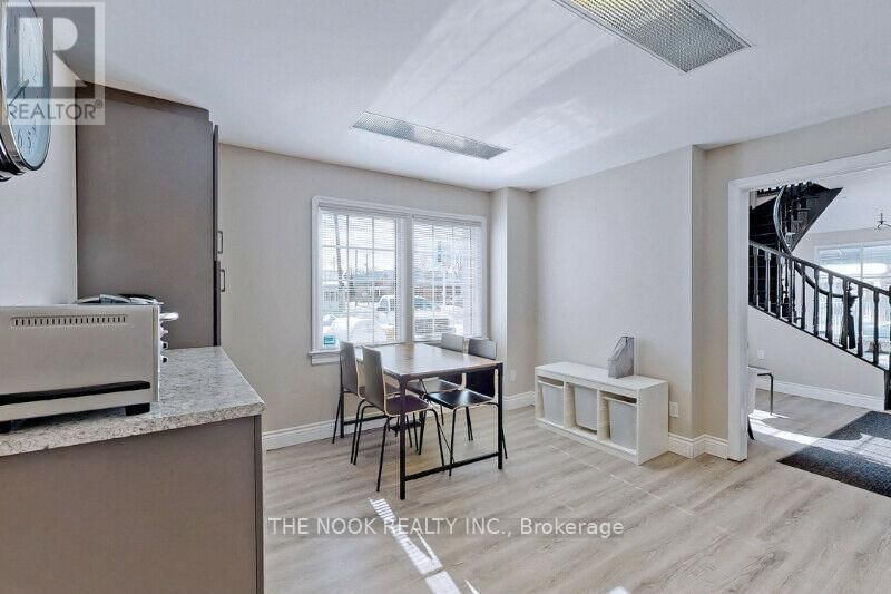 4 - 71 ALBERT STREET Image 8